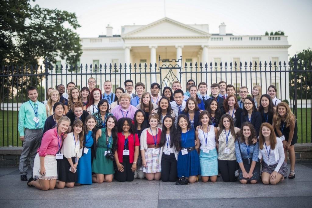 All of the delegates of the 2013 Al Neuharth Free Spirit and Journalism Conference in front of the White House.