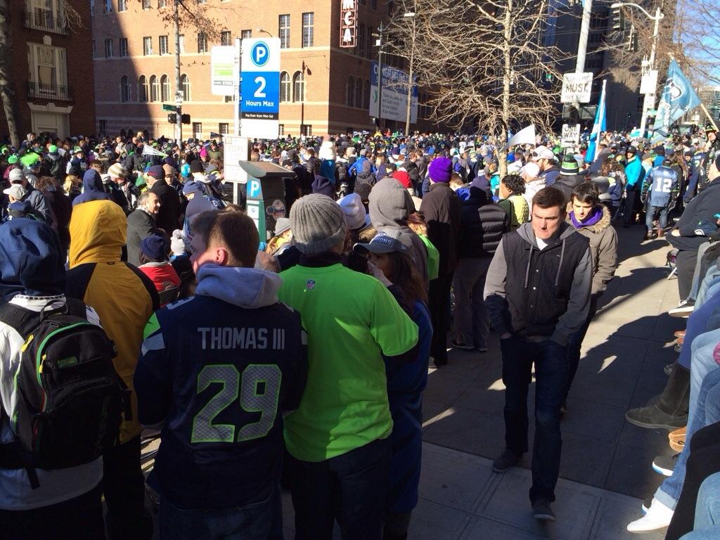 Crowds gather for Seahawks parade in Seattle