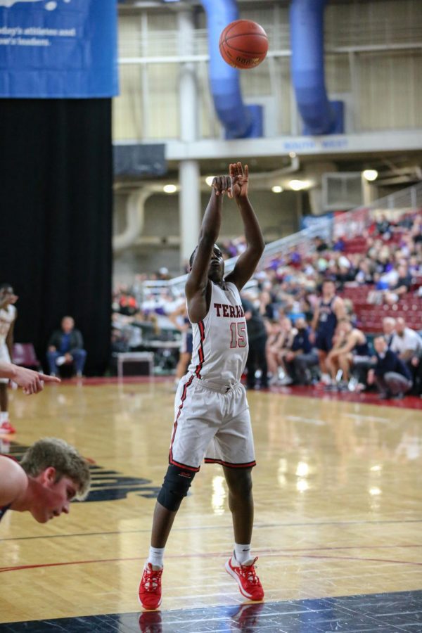 Sophomore guard Jeffrey Anyimah releases a free throw.